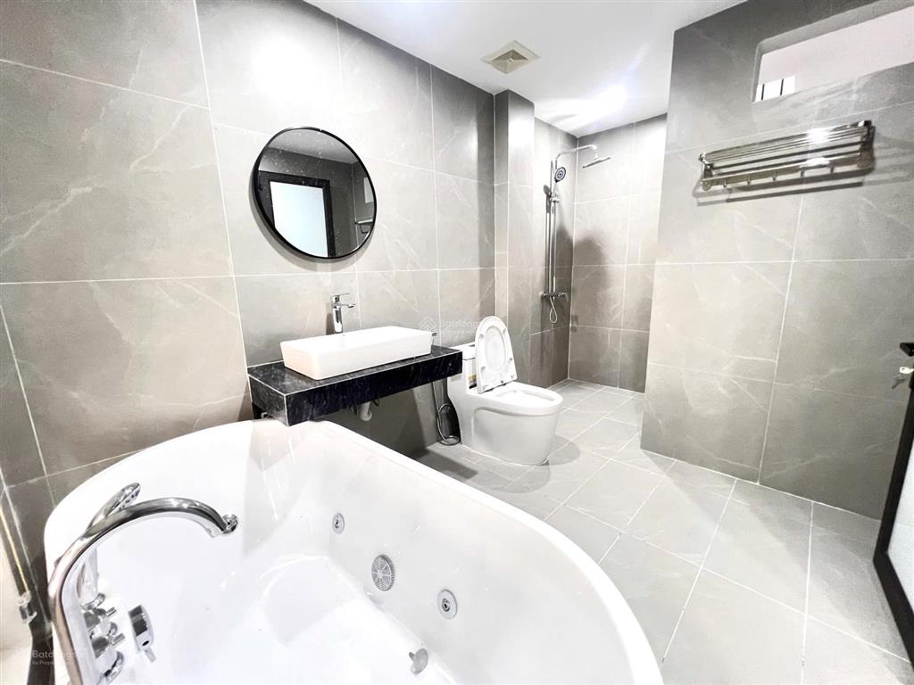 Bán nhà long biên thạch bàn 52m2, 6 tầng, gara oto, full nội thất giá đầu tư 9,9 tỷ