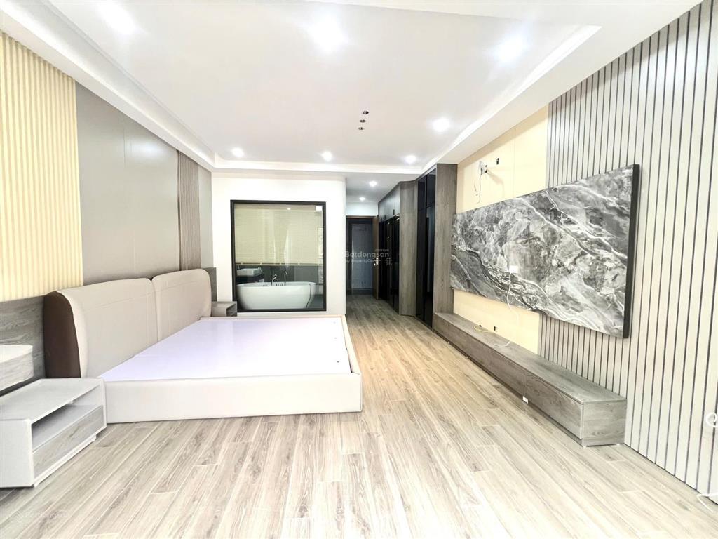 Bán nhà long biên thạch bàn 52m2, 6 tầng, gara oto, full nội thất giá đầu tư 9,9 tỷ