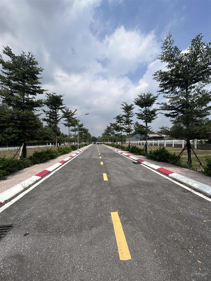 Bán đất f0 phú ninh kim anh sóc sơn 100m², ô tô tránh, vỉa hè sát phố, sổ đỏ chính chủ.