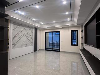 Tư đình long biên 105m nhà 6 tầng thang máy, gara ô tô, gần cầu trần hưng đạo, 23,5 tỷ