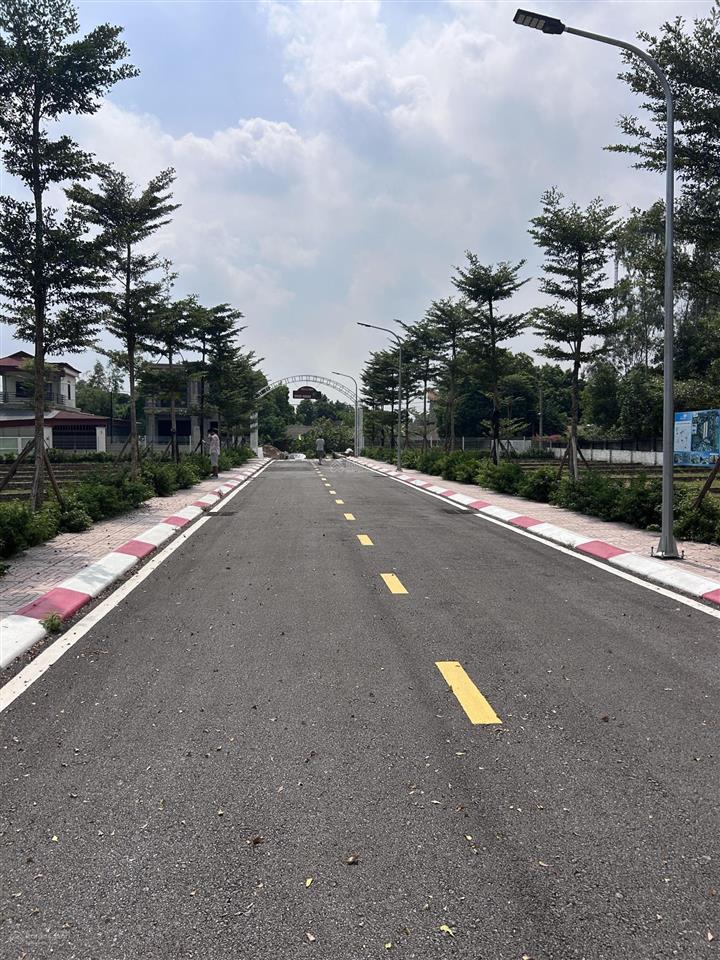 Giá đầu tư tầm 20 tr/m2 tại sơn tây, gần trường lục quân 1, gần khu công nghệ cao, ô tô tránh.