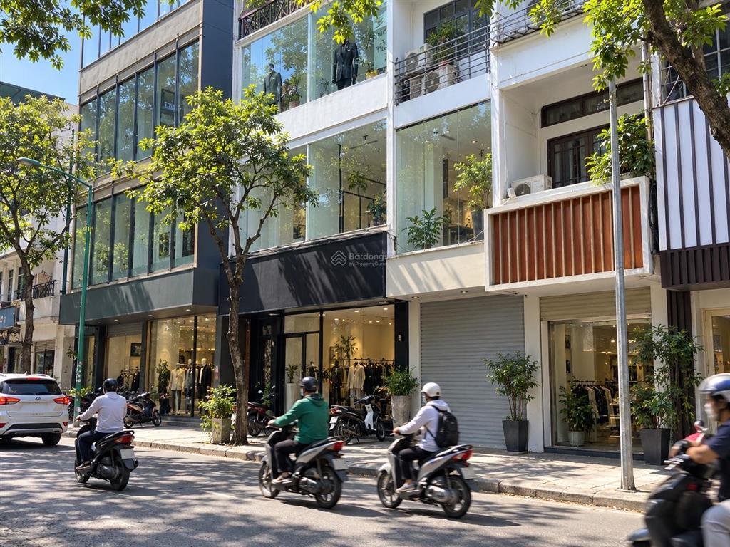 Cho thuê mặt bằng mặt phố hàng trống, hoàn kiếm, 85m2, mặt tiền 9m, cách hồ gươm 200m