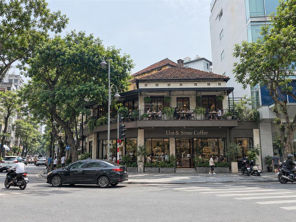 Cho thuê nhà mặt phố hàng bông, hoàn kiếm, 2 tầng, mặt tiền 6m, giá 70 triệu
