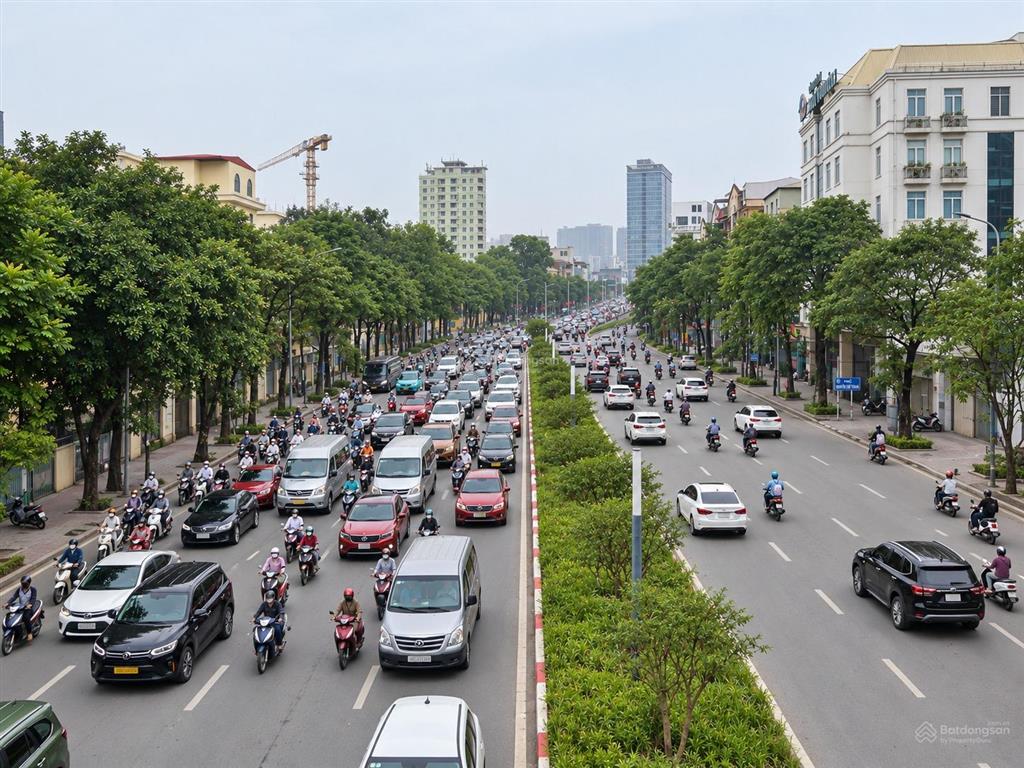 Cho thuê mặt bằng 2 tầng mặt phố nguyễn chí thanh, ba đình, mỗi tầng 1000m2, mặt tiền 30m