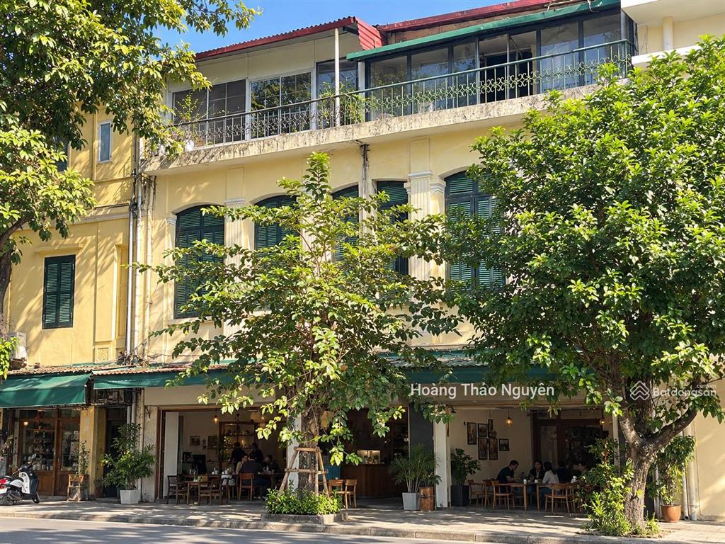 Cho thuê khách sạn 108 phòng mặt tiền 22m khu trúc bạch, ba đình, 8 tầng + hầm, vận hành ngay