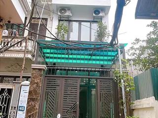 Chính chủ bán nhà số 6 ngõ 68/102 cầu giấyquan hoahà nội.dt 47m2 x5t.giá 12.5 tỷ