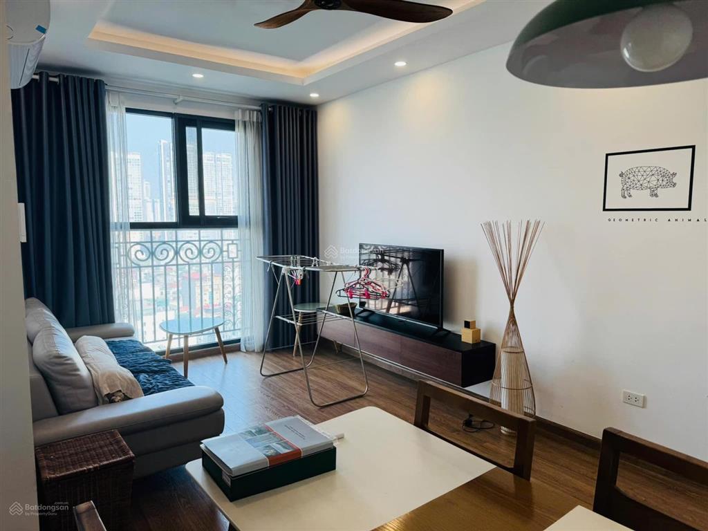 Cho thuê căn hộ the emerald  ct8 đình thôn, 3pn  2vs, full đồ, tầng trung  0982 637 ***