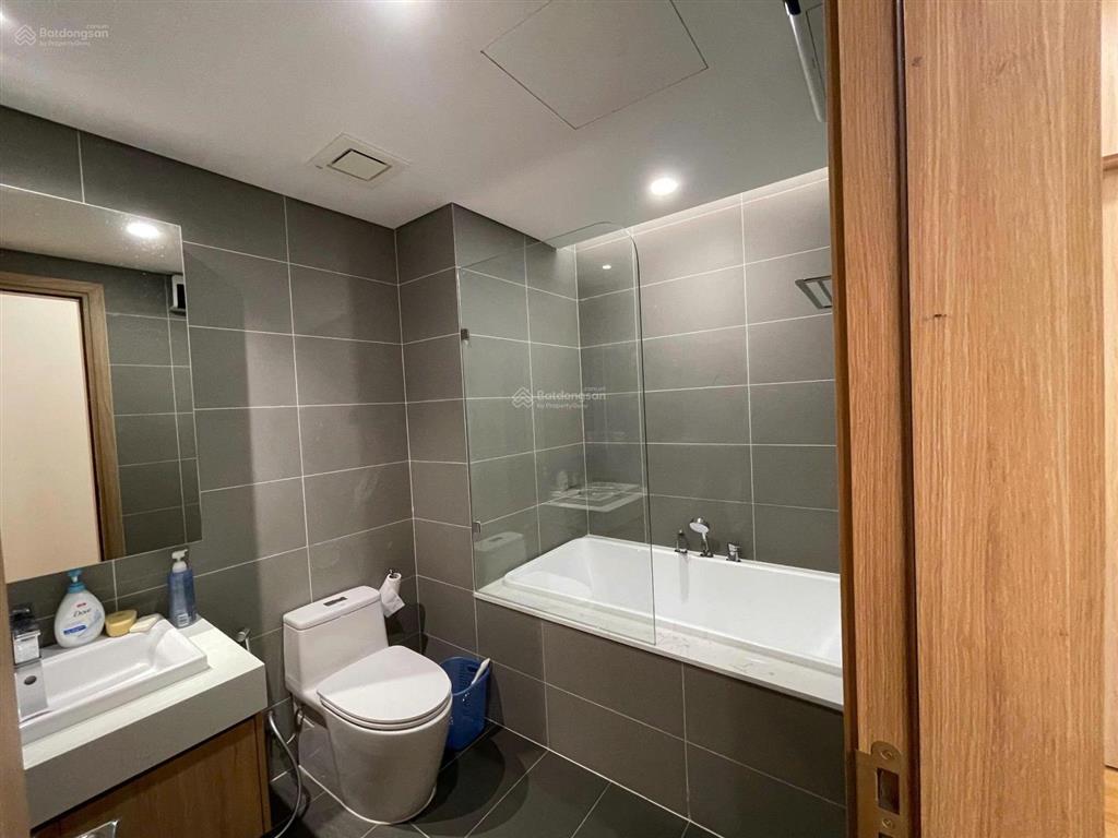 (chính chủ). bán gấp căn hộ 2pn  3pn chung cư the zei, view hồ, giá tốt nhất thị trường!