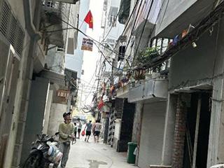Bán đất sổ đỏ chính chủ, đất vuông vắn, đảm bảo không quy hoạch