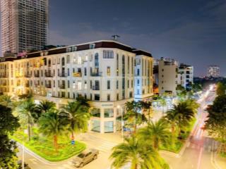 Bán nhà phố hoàng quốc việt  100m 6 tầng thang máy  phân lô vỉa hè ô tô full nội thất nhập khẩu