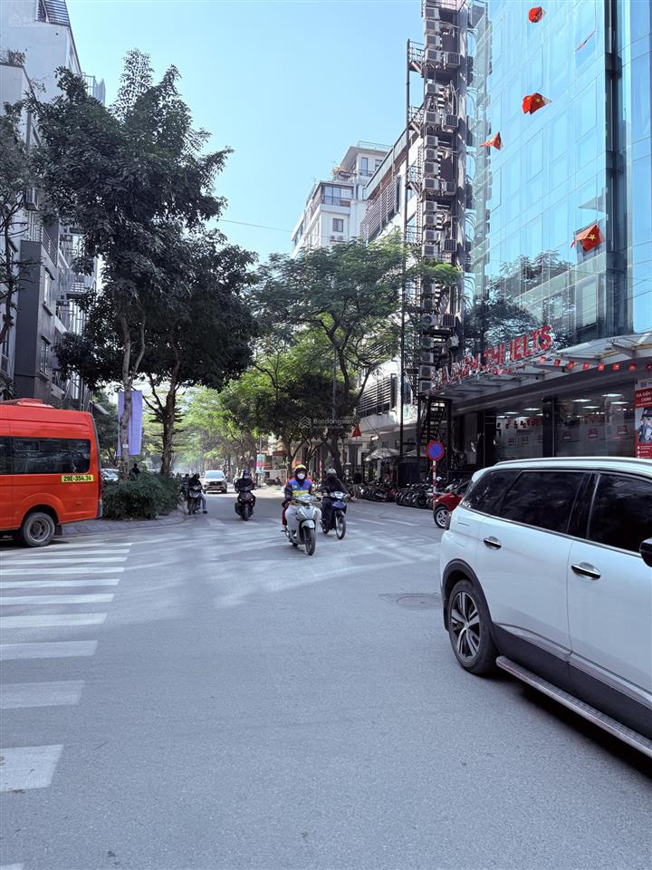Bán nhà phố hoàng ngân  90m2 6 tầng  thang máy full nội thất đẹp  kinh doanh đông đúc