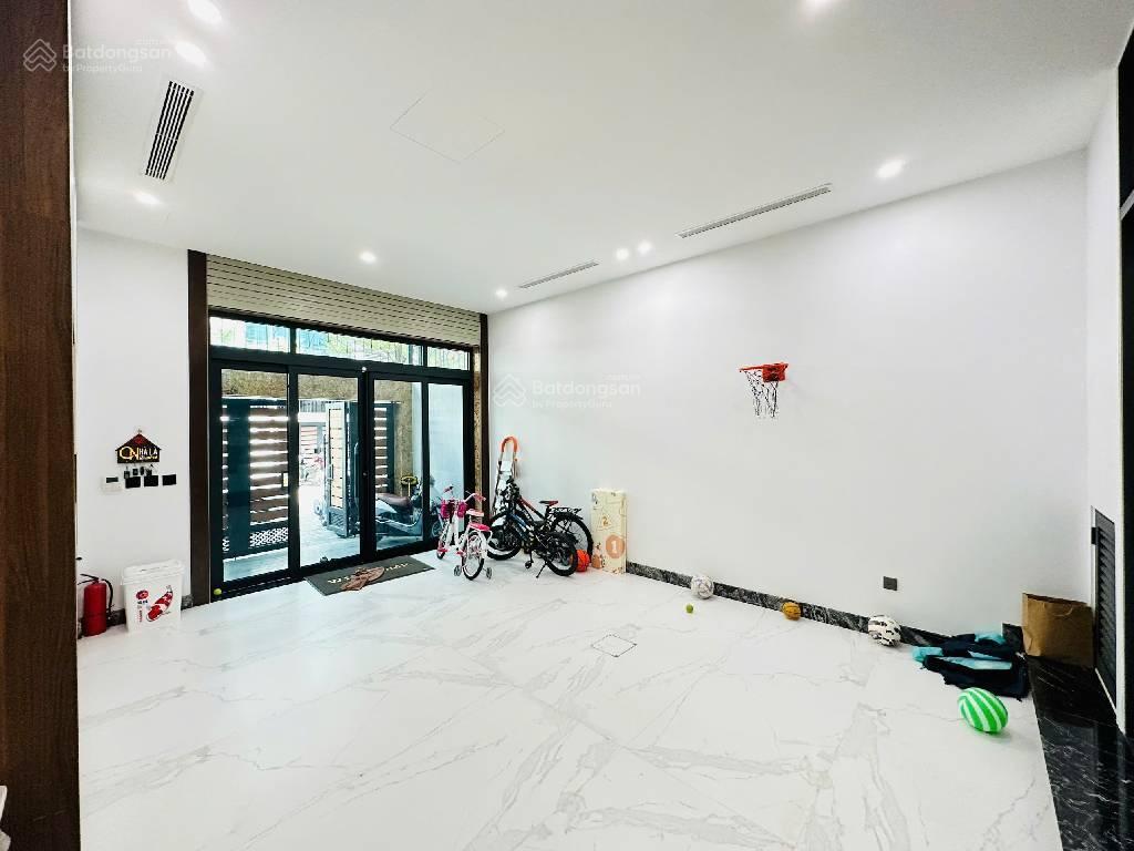 Bán nhà xuân đỉnh gần công viên hòa bình, ngoại giao đoàn  68m  6 tầng thang máy ô tô kdvp