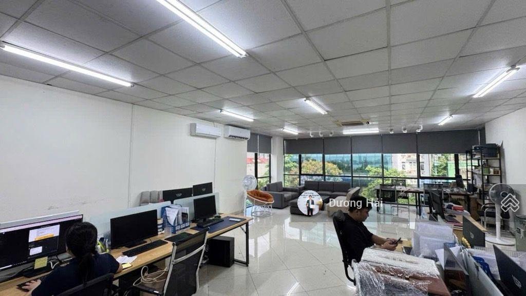 Bán nhà nguyễn khánh toàn  cầu giấy  135m mt 6m ô tô vỉa hè  hai thoáng kdvp