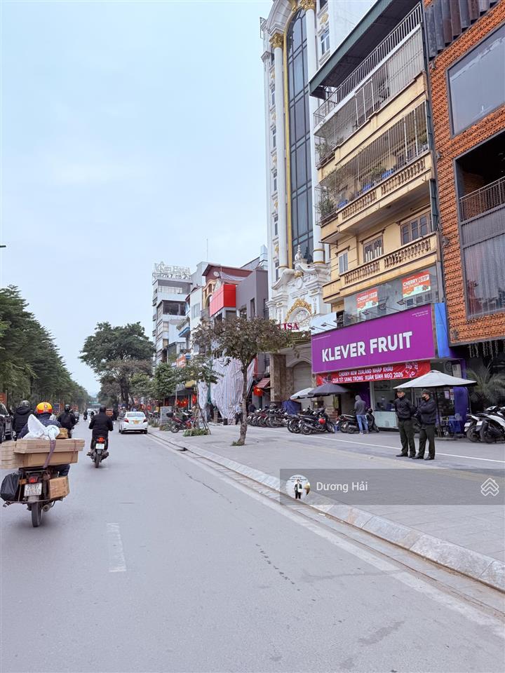 Bán nhà nguyễn khánh toàn  cầu giấy  135m mt 6m ô tô vỉa hè  hai thoáng kdvp