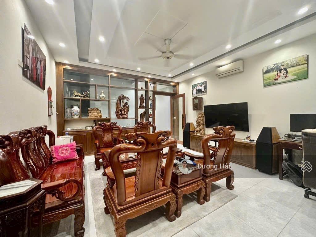 Bán nhà riêng phùng chí kiên  cầu giấy  115m  5 tầng thang máy gara ô tô full nội thất kdvp
