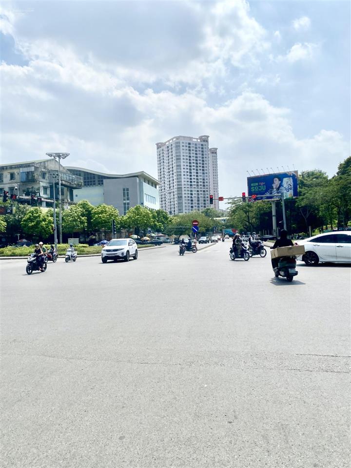 Bán nhà mặt phố nguyễn khánh toàn  cầu giấy  220m2  mt 12m bề thế lô góc vỉa hè 10m kinh doanh