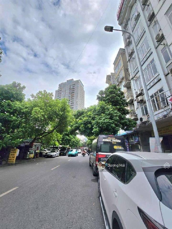 Bán nhà mp hoàng văn thái  thanh xuân  145m 9 tầng thang máy kdvp vỉa hè