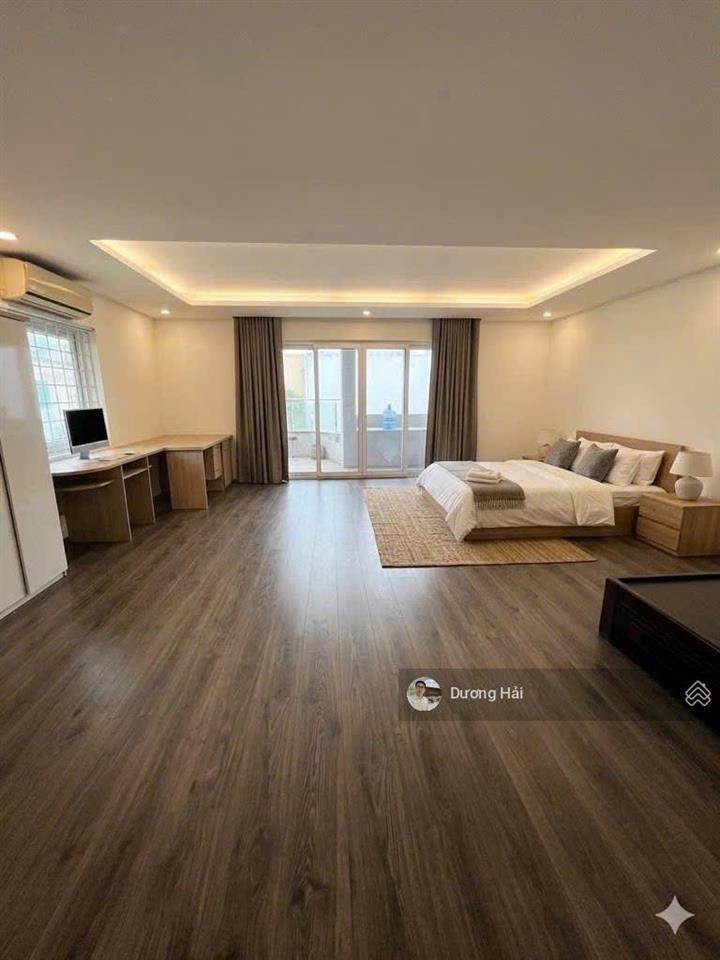 Bán nhà hoàng quốc việt  nghĩa đô  175m2 mt 8m sân vườn gara ô tô an sinh hai thoáng