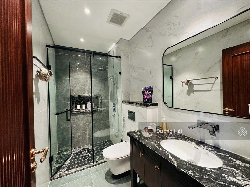 Bán nhà liền kề hoàng quốc việt 100m2 6 tầng thang máy  hai thoáng không qh full nội thất gần phố