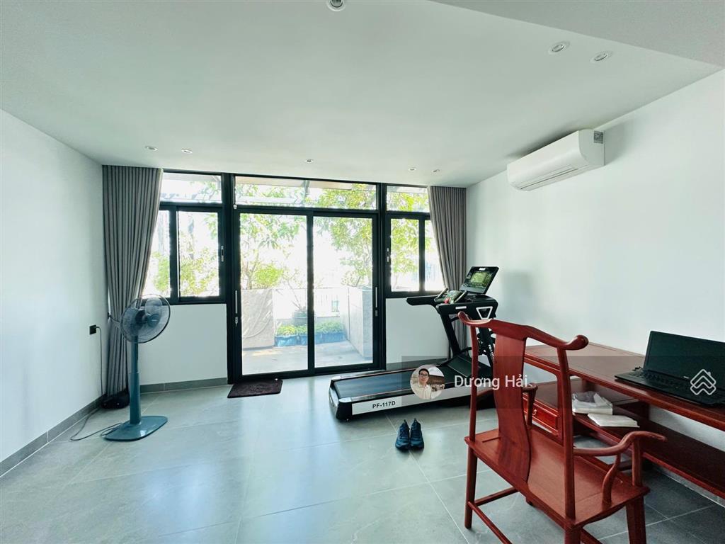 Bán nhà liền kề hoàng quốc việt 100m2 6 tầng thang máy  hai thoáng không qh full nội thất gần phố