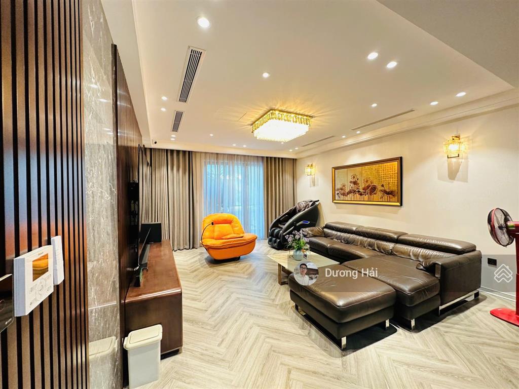 Bán nhà liền kề hoàng quốc việt 100m2 6 tầng thang máy  hai thoáng không qh full nội thất gần phố