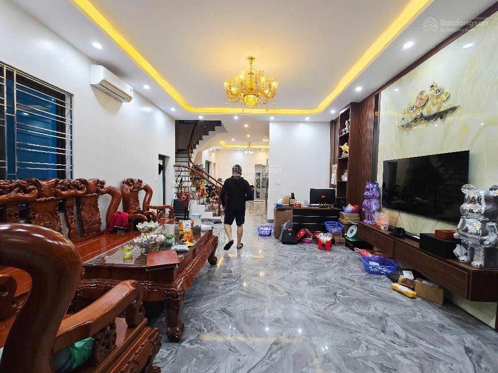 Bán nhà nghĩa đô  cầu giấy  70m mt 5m  ô tô tránh vỉa hè  kdvp thông kđt starlake tây hồ tây