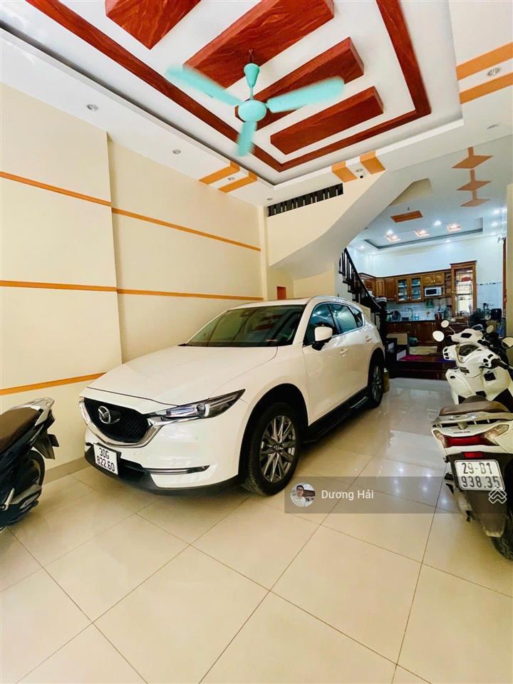 Bán nhà ngõ 106 hoàng quốc việt  52m2 5 tầng ô tô tránh vỉa hè hàng xóm starlake