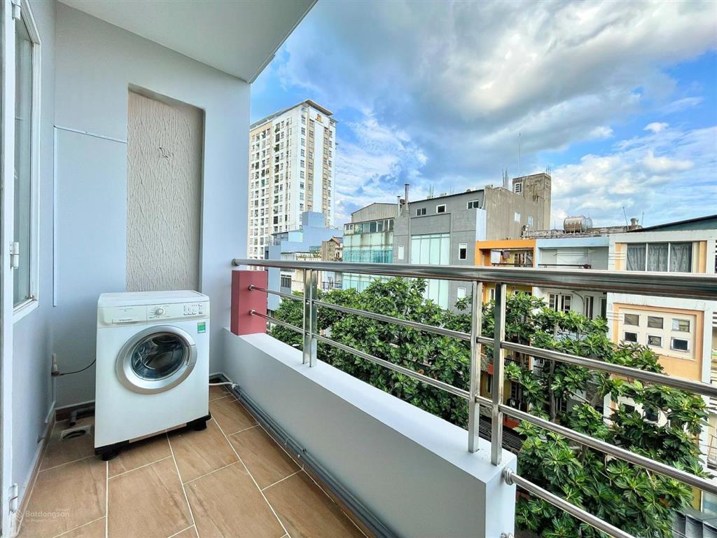 Căn hộ mới xây ngay d5, gần đh ngoại thương và hutech, đi bộ đến trường.