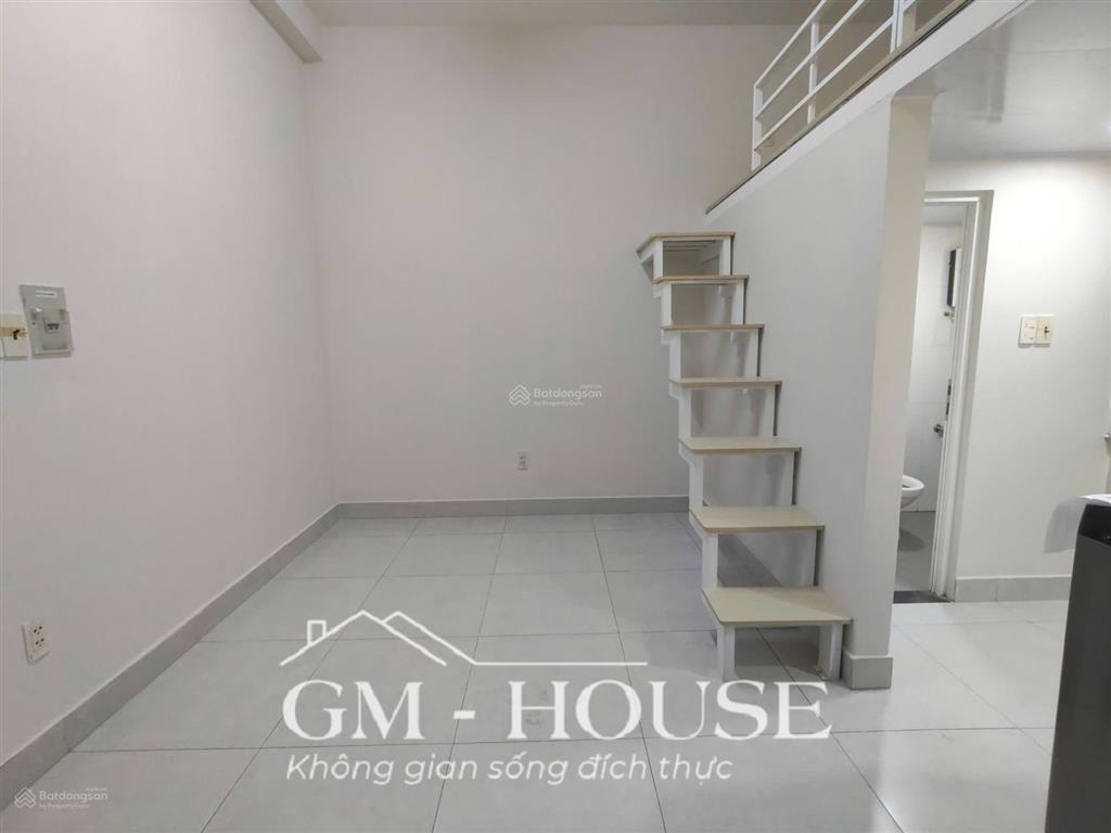 Khai trương căn gác tại ung văn khiêm có thang máy, hầm xe, bảo vệ, đi bộ qua gtvt, hutech
