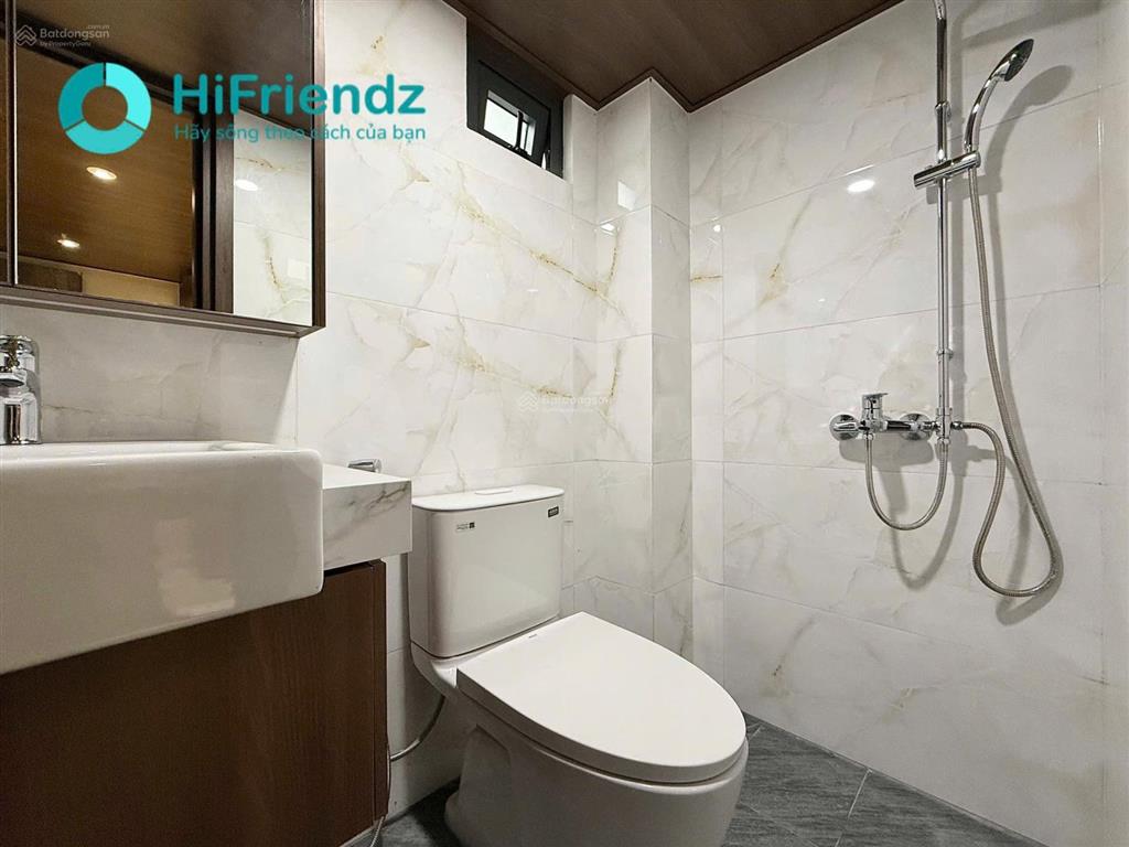 Khai trương căn gác 100% toà nhà hầm xe thang máy ngay ngã tư hàng gần các trường đh