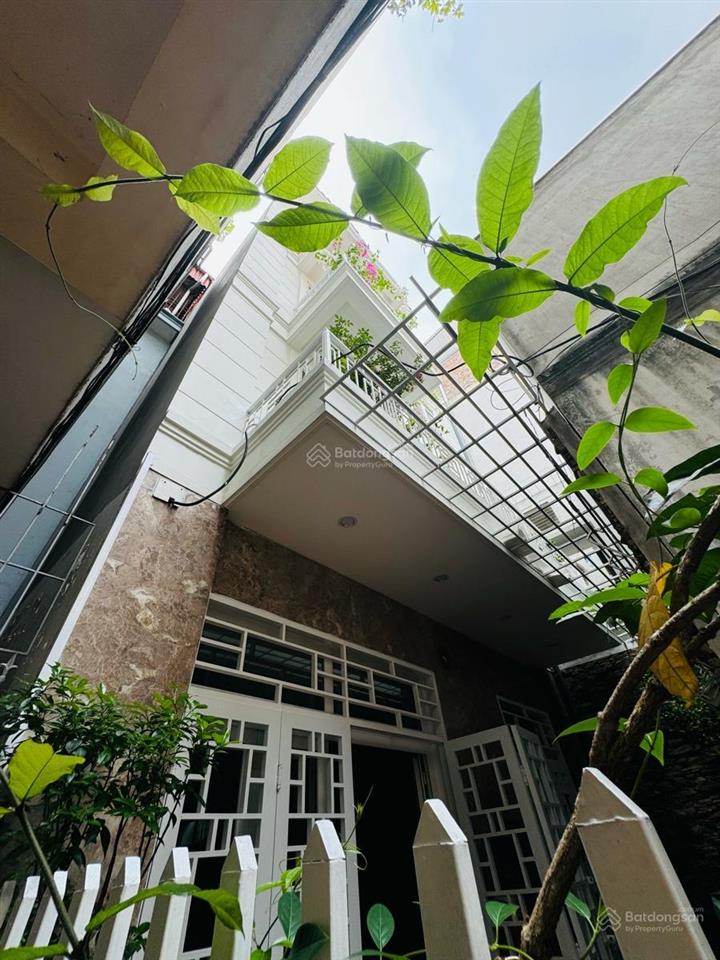 Biệt thự đẹp mê láng hạ  dt 100m2 nhỉnh 21tỷ  ôtô đỗ cổng  20m ra mặt phố  ngõ thông kinh doanh