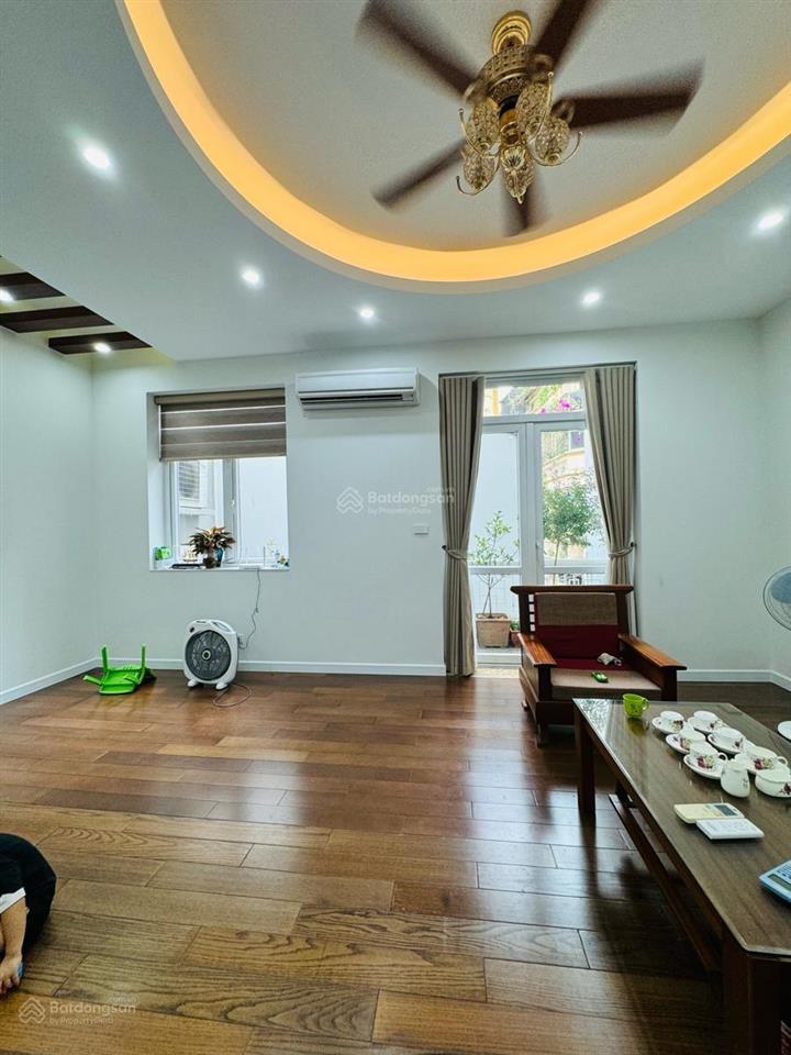Biệt thự đẹp mê láng hạ  dt 100m2 nhỉnh 21tỷ  ôtô đỗ cổng  20m ra mặt phố  ngõ thông kinh doanh