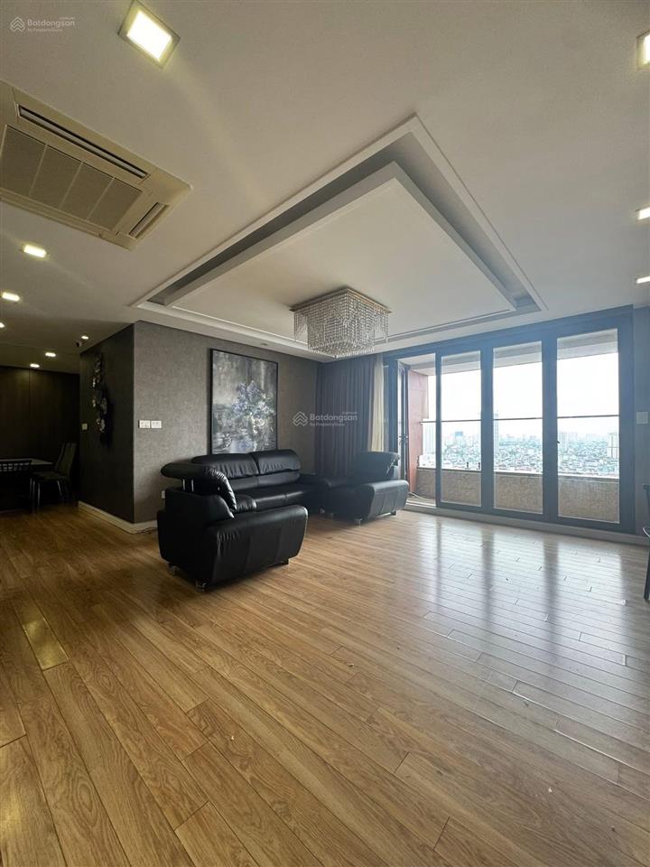 Căn hộ chung cưlê văn lươngdt 155m nhỉnh 16 tỷ3 ngủvị trí vànglô góc full nội thất cao cấp