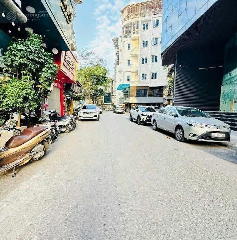 Toà nhànguyễn chánhcầu giấy7 tầng thang máydt 70m nhỉnh 35 tỷvỉa hè ô tô tránhkinh doanh đinh