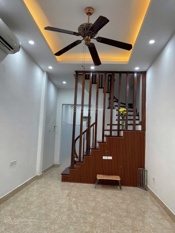 Vương thừa vũdt 40m x5t giá nhỉnh 9tỷnhà đẹp cực gần phốkhu quân đội2 mặt thoáng vĩnh viễn