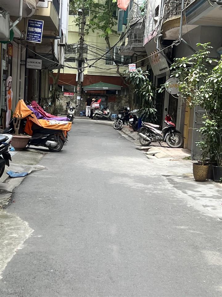 Nguyễn chí thanh  đống đa, dt 40m2x5t nhỉnh 17tỷ, phân lô vỉa hè, ô tô tránh ngõ thông kinh doanh