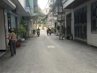 Đường láng ô tô vào nhà dt 36m nhỉnh 10 tỷ phân lô ô tô nhà đẹp ở ngay kinh doanh cực gần phố