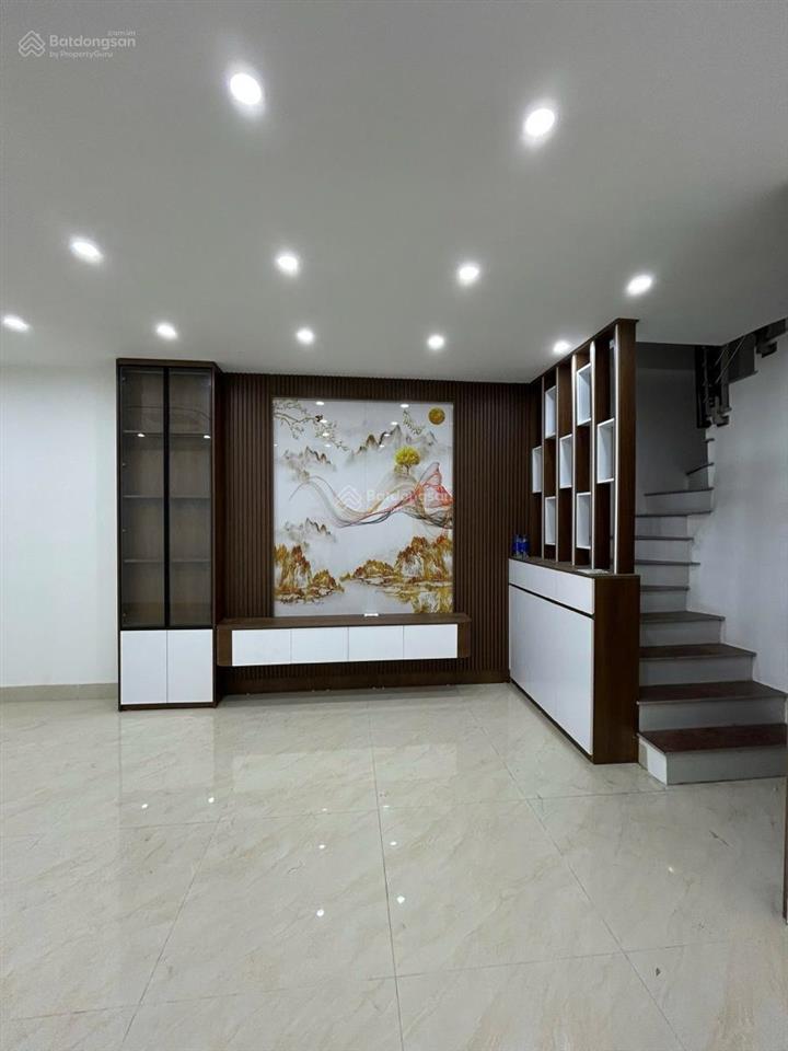 Nguyễn ngọc vũdt 50m x6tnhỉnh 13 tỷ6 tầng thang máy30m ra mp lê văn lươngnhà đẹp long lanh