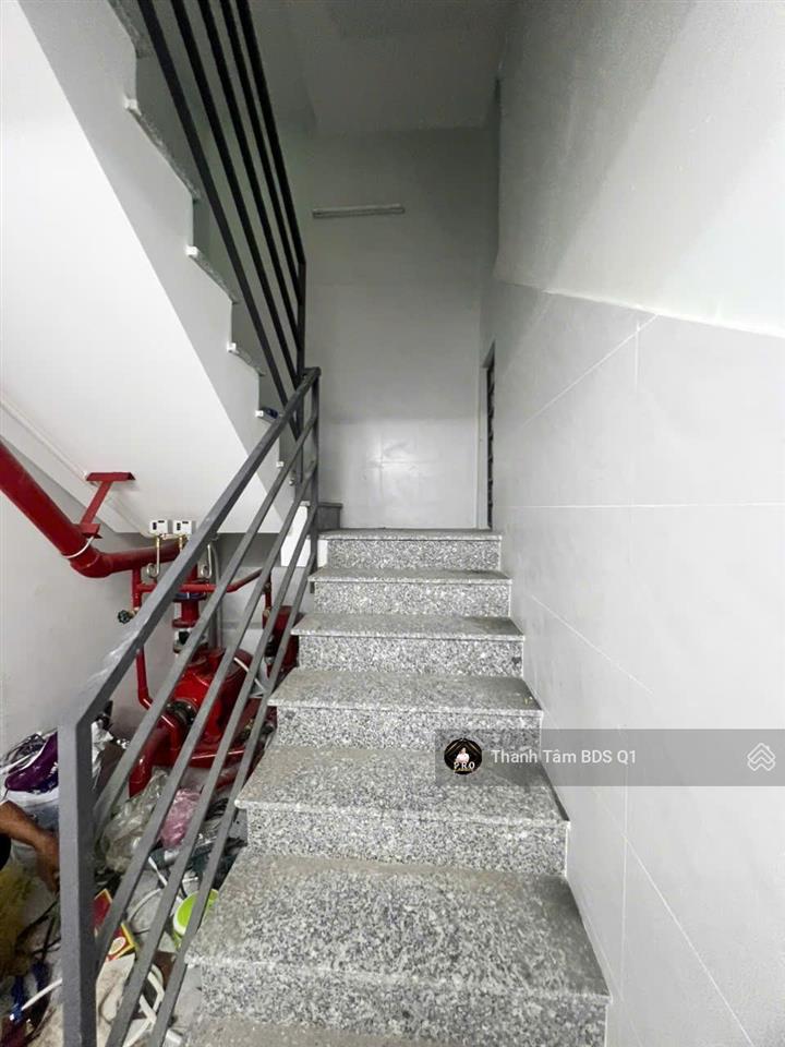 Bán nhà góc 2 mặt tiền tôn thất tùng  dt 7 x 13m  5 tầng  hđt 150 triệu/tháng  giá bán 4x tỷ
