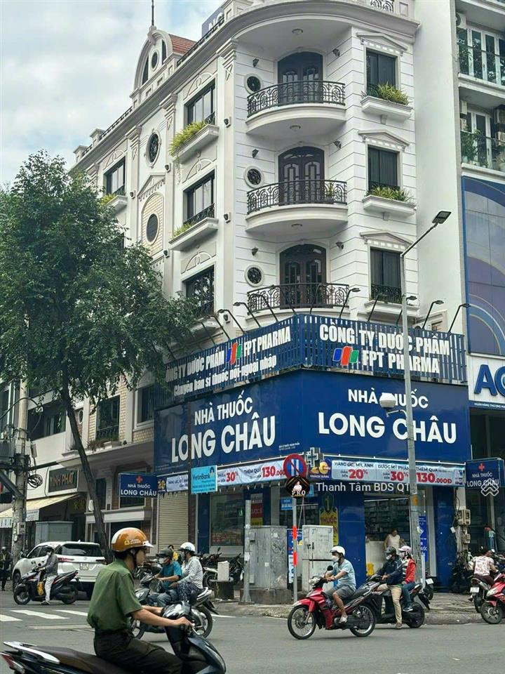 Bán nhà góc 2 mặt tiền tôn thất tùng  dt 7 x 13m  5 tầng  hđt 150 triệu/tháng  giá bán 4x tỷ