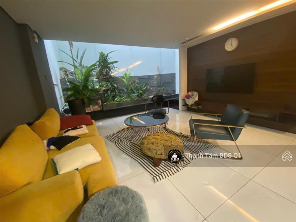 Bán nhà siêu vị trí mặt tiền nguyễn thị minh khai 8x16m hđt 150 triệu/tháng  giá bán 48 tỷ tl