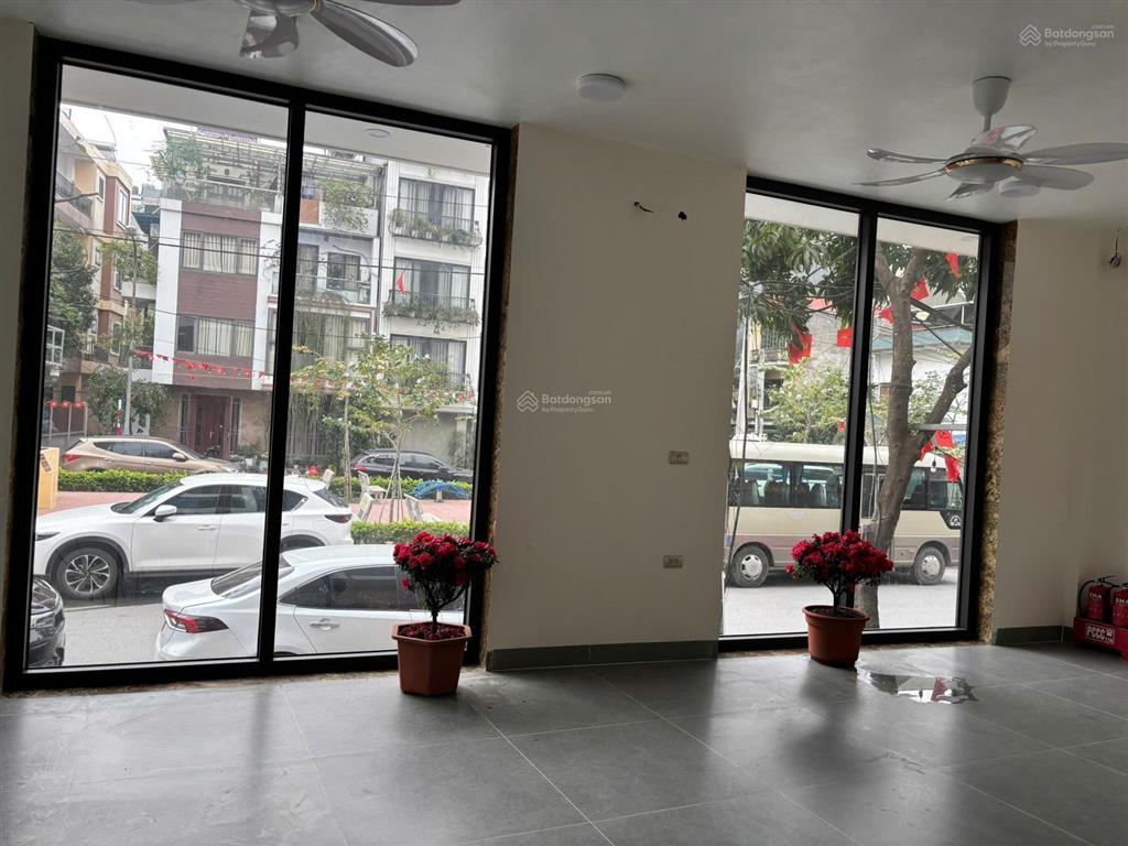 Cho thuê nhà mặt phố, trung tâm khu đô thị 31 ha, 3 mặt tiền căn góc 7 tầng tại khu đô thị 31 ha