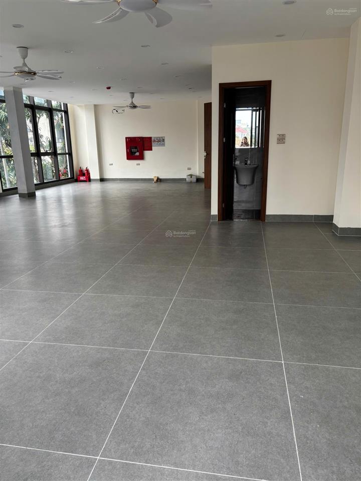 Cho thuê nhà góc 2 mặt tiền rộng ngõ 291 ngô xuân quảng, trâu quỳ, gia lâm, hà nội