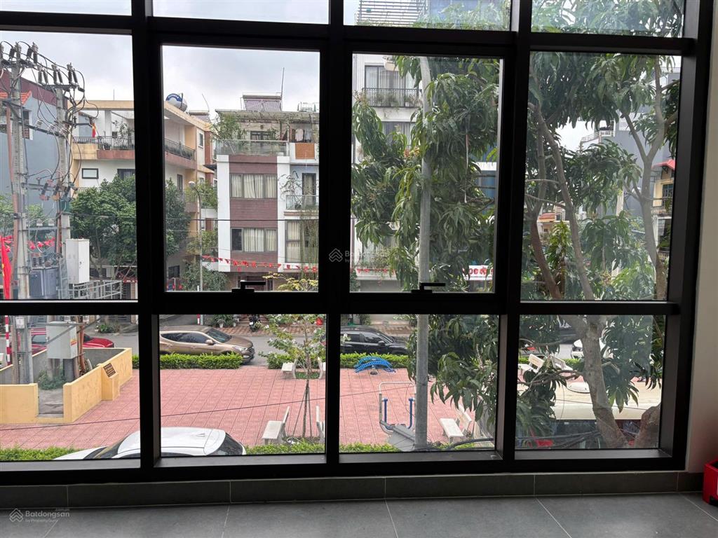Cho thuê nhà góc 2 mặt tiền rộng ngõ 291 ngô xuân quảng, trâu quỳ, gia lâm, hà nội