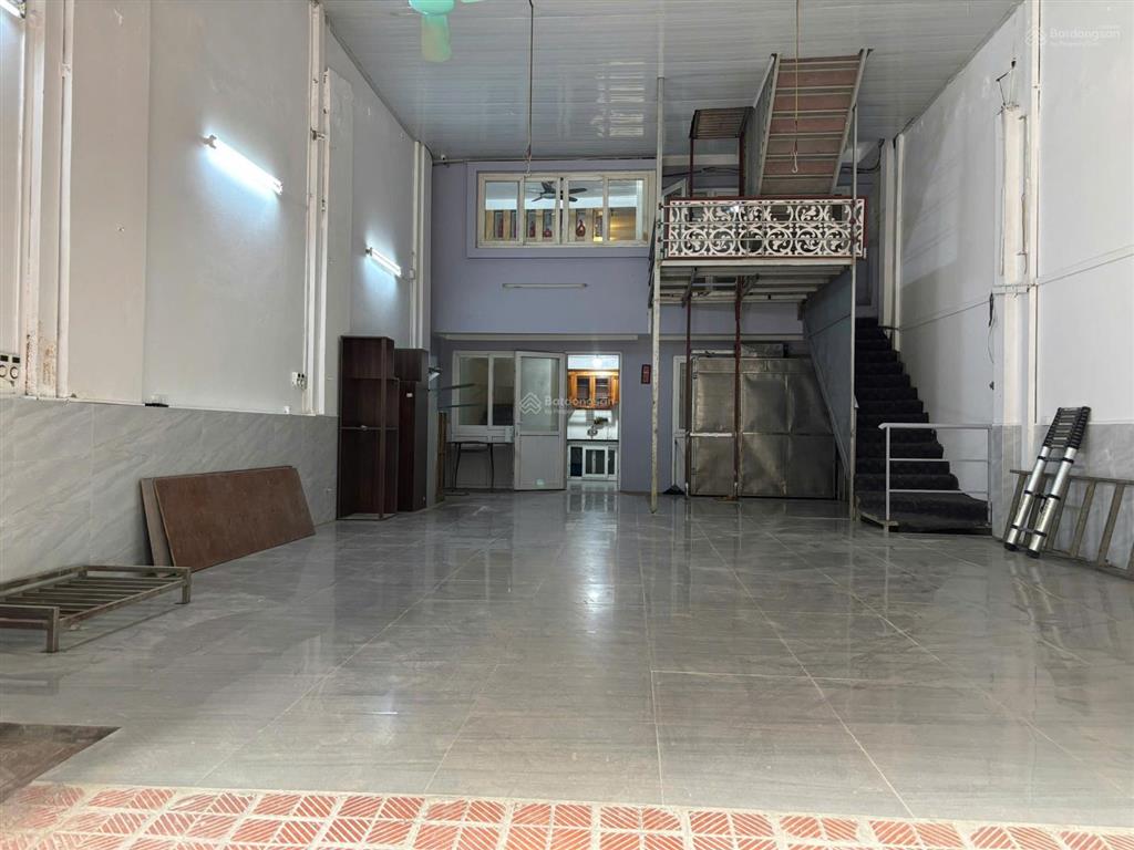 Cho thuê nhà 120m2 sàn 2 tầng không gian cực rộng hợp làm văn phòng, kho, kinh doanh đường cổ bi
