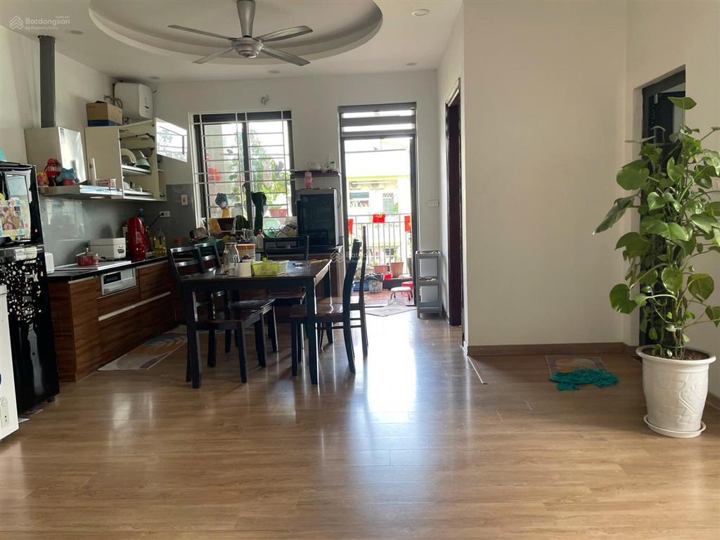 Chung cư việt hưng, long biên  tặng toàn bộ nội thất