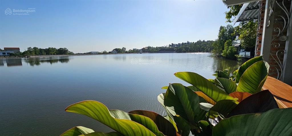 Hot! mảnh 400m2  3000m2 đất nghỉ dưỡng. gần hồ. sổ đỏ trao tay. tại khu nghỉ dưỡng xã minh phú