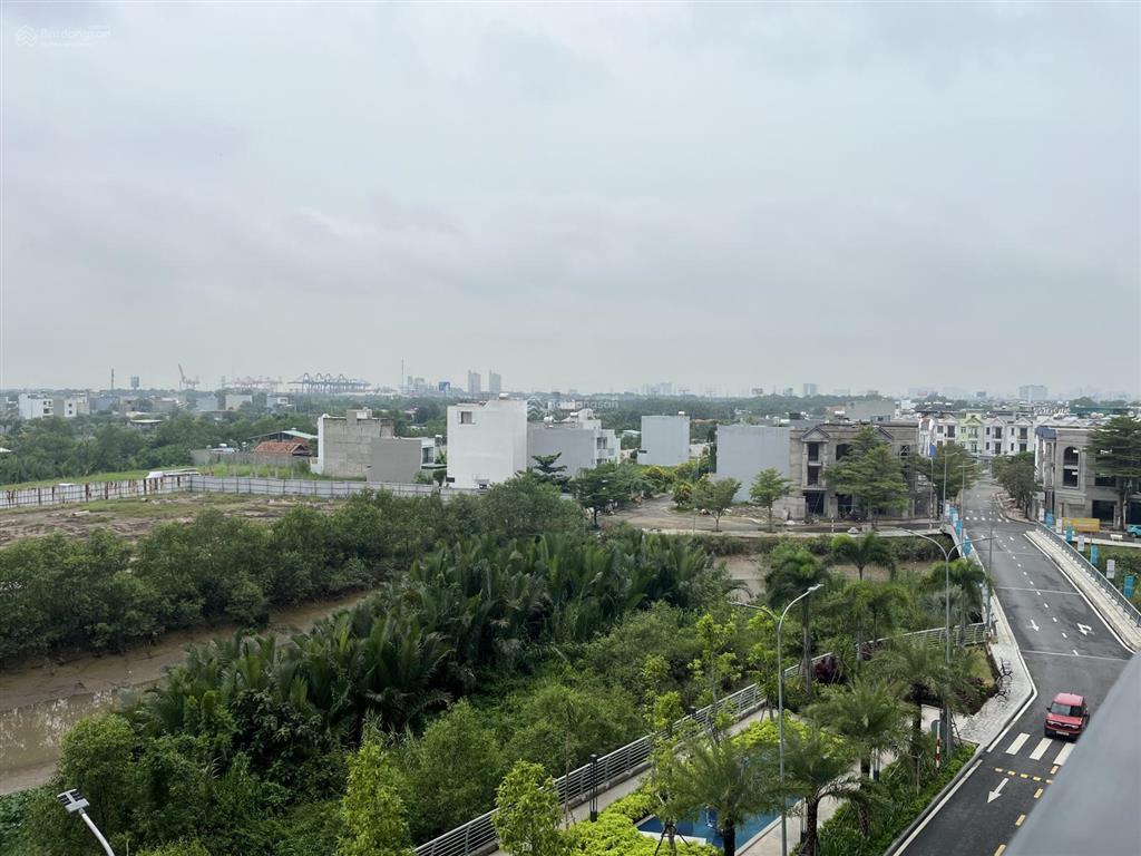 Chủ nhà dễ thương cho thuê căn 63m2 1pn + 1 mt, giá thuê 5.5 triệu/tháng, nhà sẵn, view hồ bơi