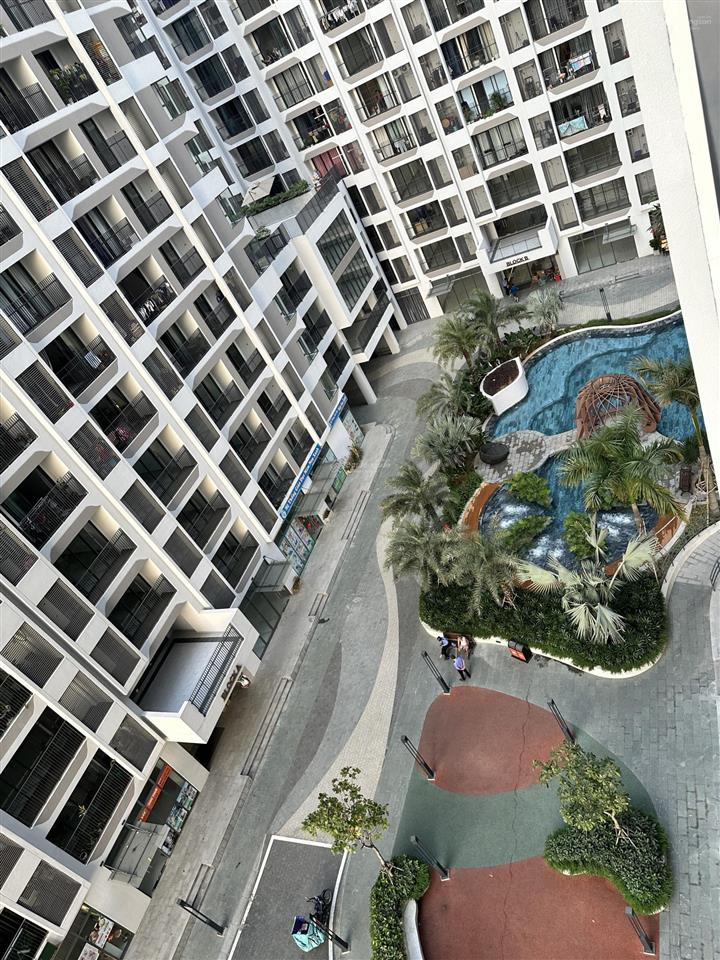 Hàng ngộp rẻ hơn 300 triệu. căn 2pn 2wc 73m2 giá 3tỷ8 (thuế phí). tầng đẹp view ngoại khu