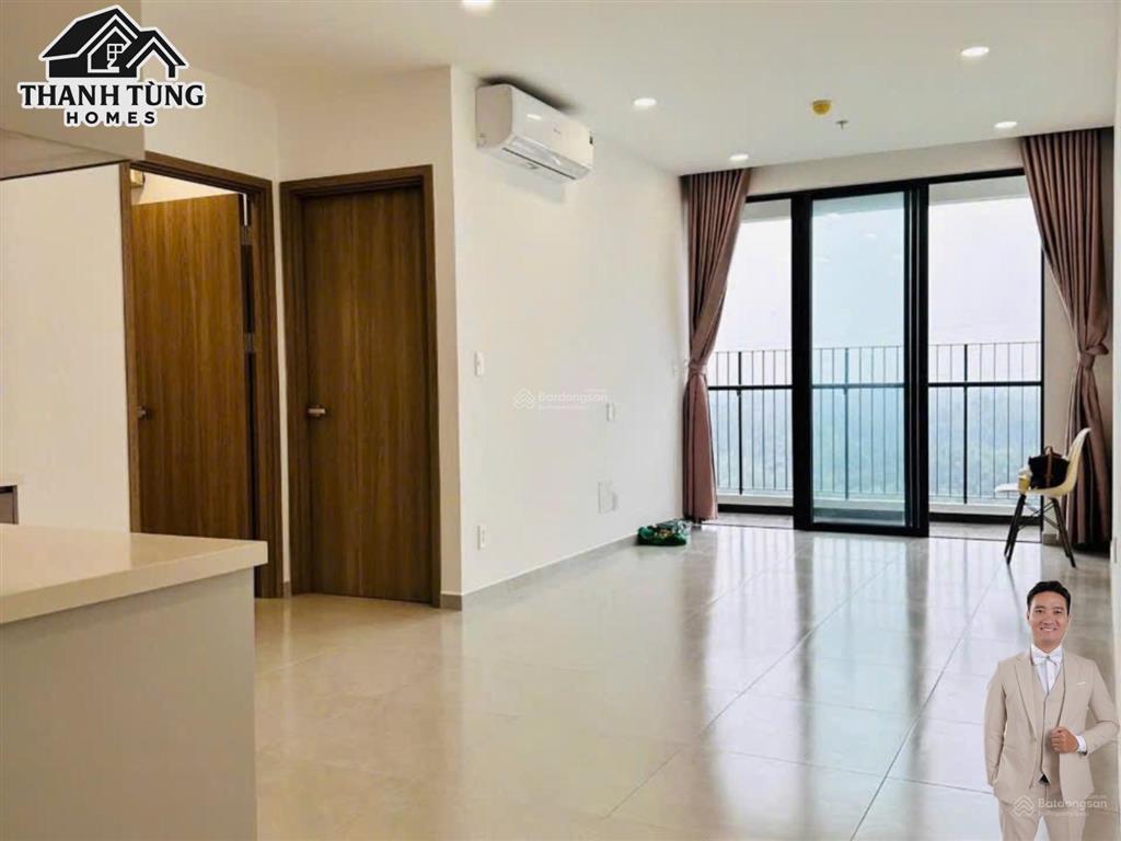 Chị chủ dễ thương cho thuê căn 73m2 2pn2wc mt, 6.5 triệu/tháng, có rèm máy lạnh, bếp, máy hút mùi